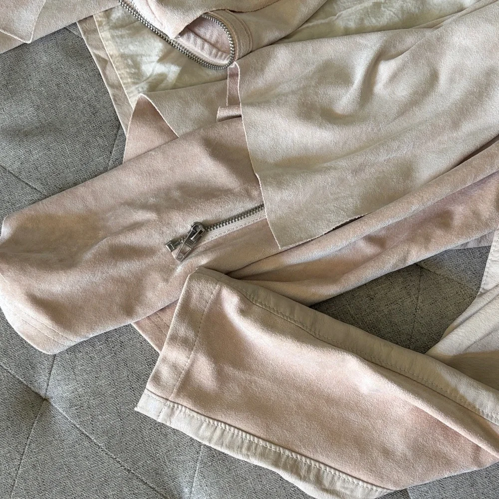 light blush